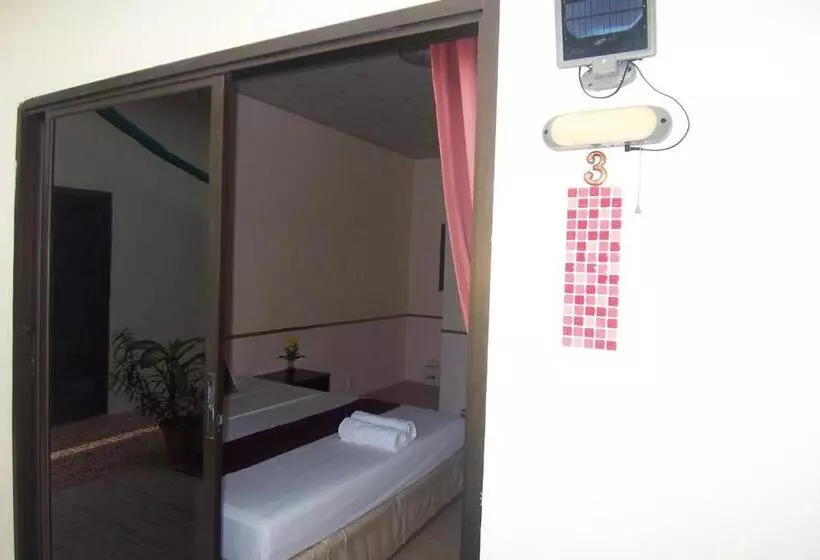 اتاق استاندارد, Phuket Airport Overnight