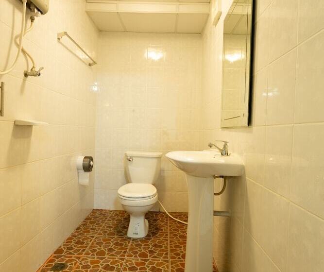 חדר סטנדרט, Phuket Airport Overnight