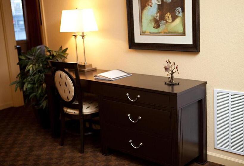 ２ベッドルームアパートメント, The Colonies At Williamsburg