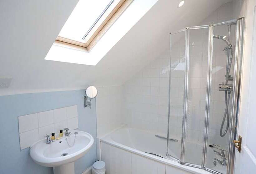 スタンダードルーム, The Fishbourne