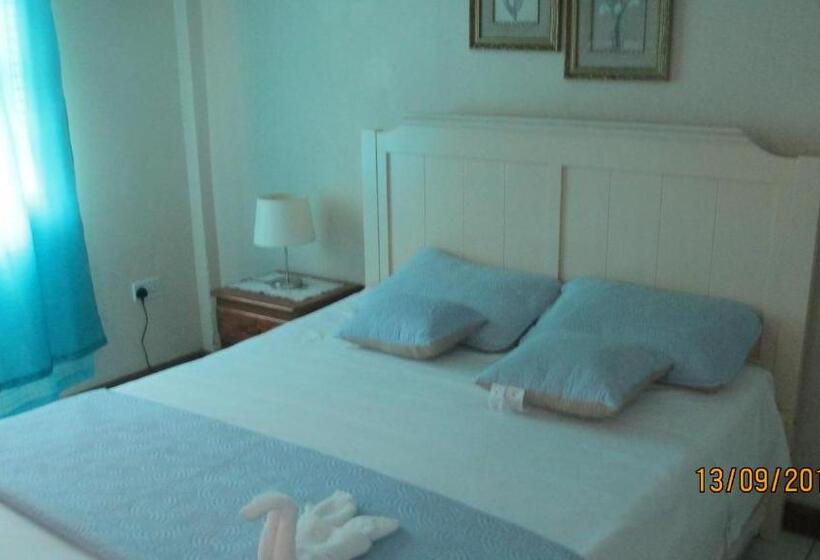 اتاق استاندارد, Tropical Breeze Vacation Home And Apartments