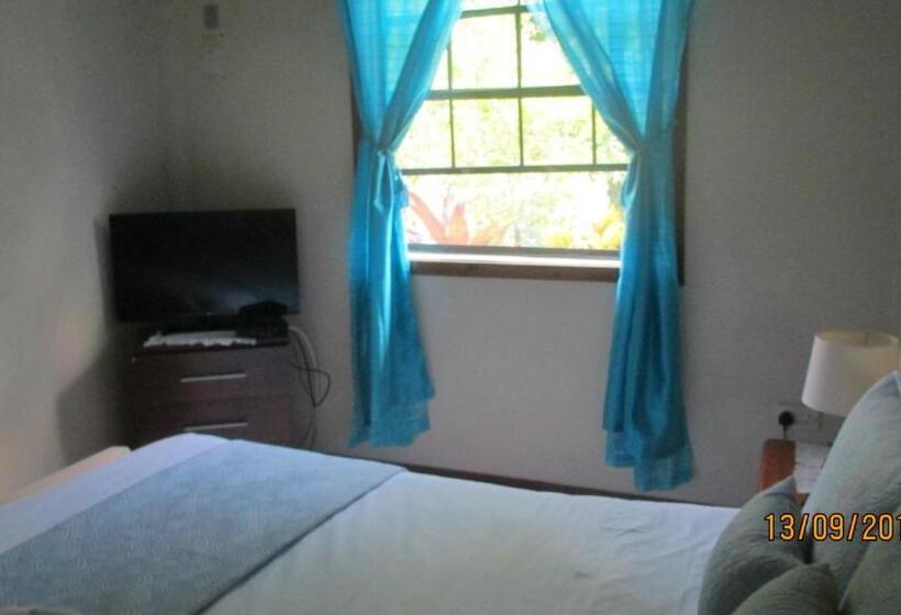 اتاق استاندارد, Tropical Breeze Vacation Home And Apartments