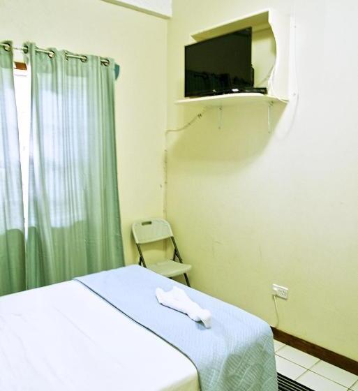 سوییت, Tropical Breeze Vacation Home And Apartments