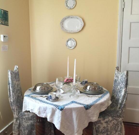 جناح, Magnolia Cottage Bed And Breakfast