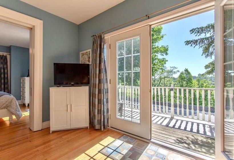 غرفة قياسية سرير كينج, Redwood Bed And Breakfast