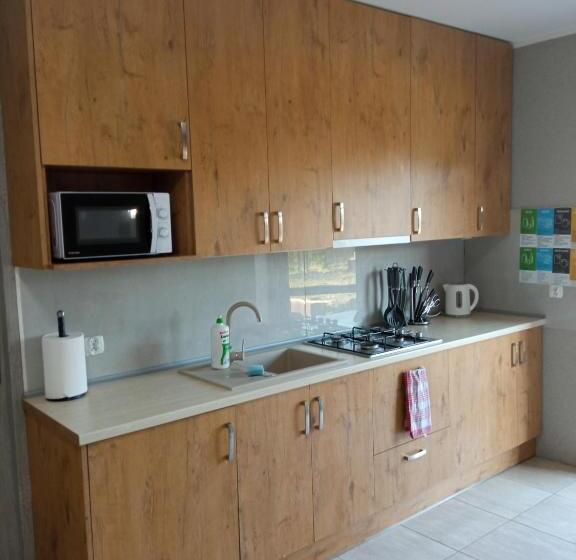 غرفة عائلية, Czerwony Szafir Grodzisk