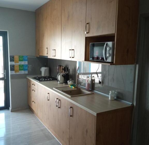 غرفة عائلية, Czerwony Szafir Grodzisk