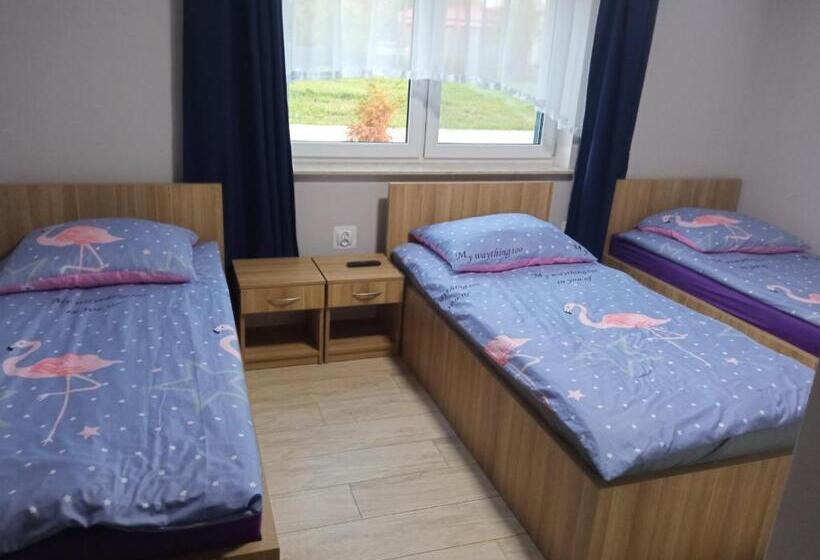 غرفة كومفورت ثلاثية, Czerwony Szafir Grodzisk