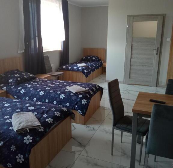 غرفة عائلية, Czerwony Szafir Grodzisk