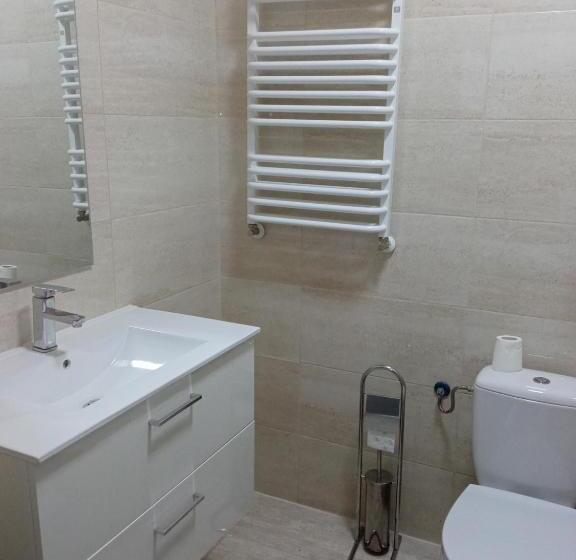 غرفة عائلية, Czerwony Szafir Grodzisk