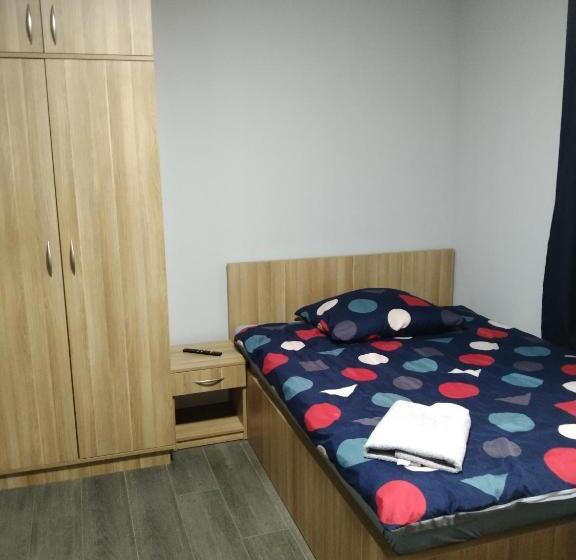 غرفة كومفورت ثلاثية, Czerwony Szafir Grodzisk