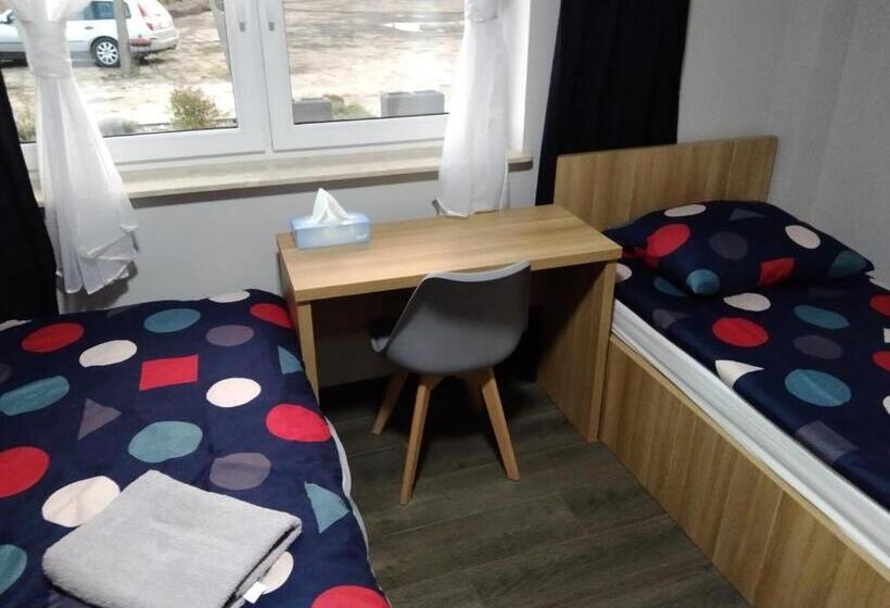 غرفة كومفورت ثلاثية, Czerwony Szafir Grodzisk