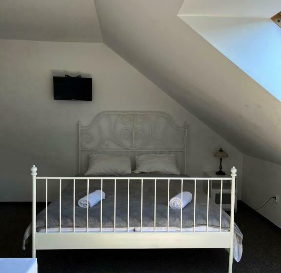 غرفة عائلية, Gospoda Magurska