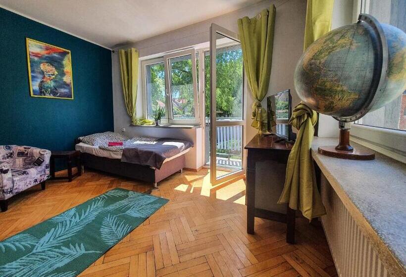 Трехместный Номер Стандарт с Балконом, Mazurska 8a