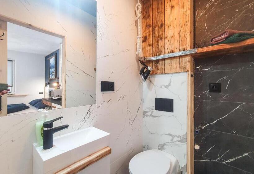 Студия Стандарт, Mazurska 8a