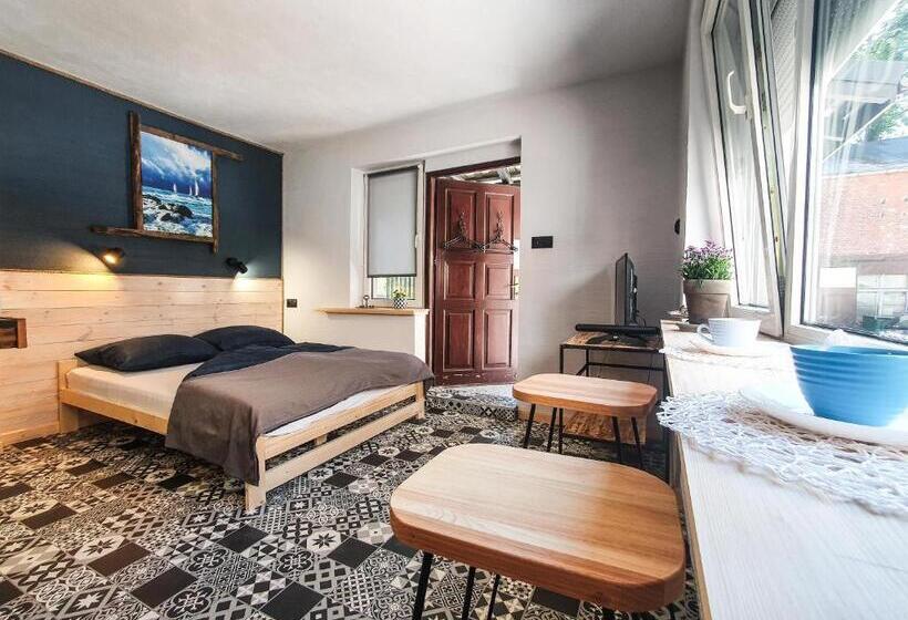 استودیوی استاندارد, Mazurska 8a