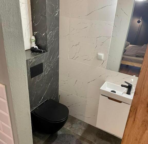 استودیوی لوکس, Mazurska 8a