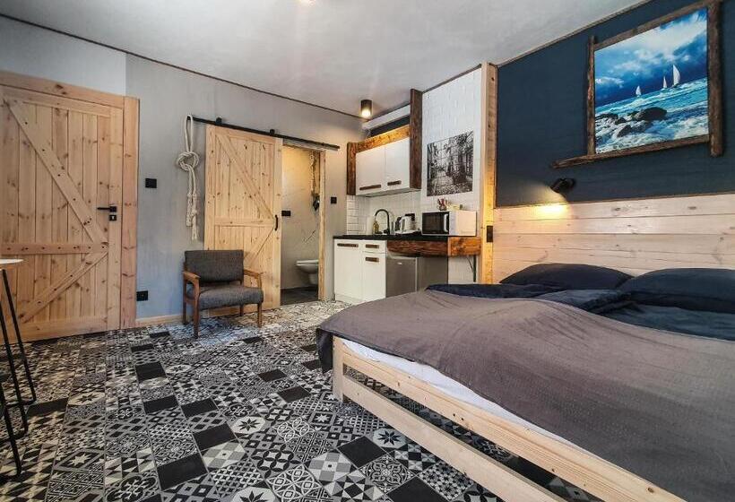 استودیوی استاندارد, Mazurska 8a