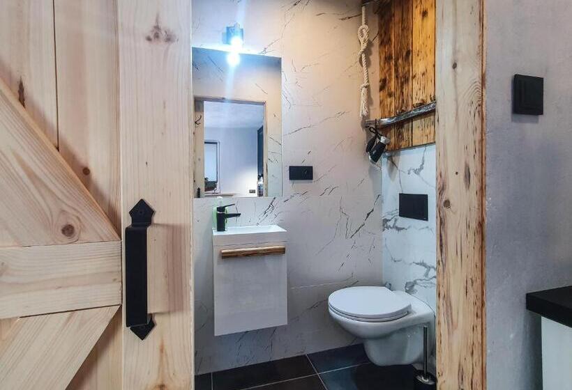 Студия Стандарт, Mazurska 8a