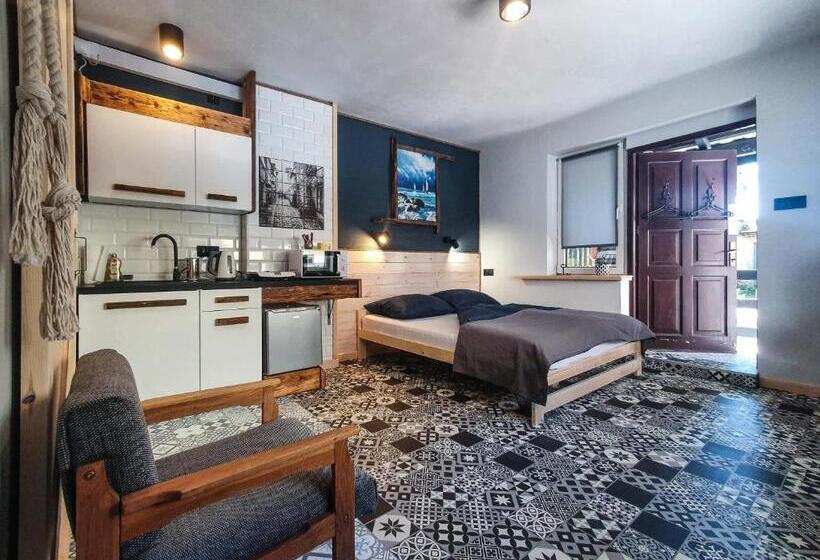 استودیوی استاندارد, Mazurska 8a