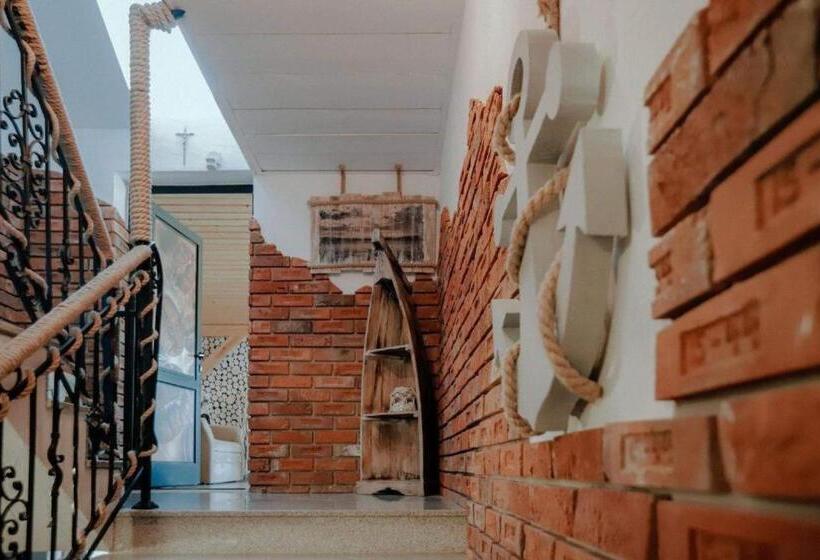 一居室别墅, Noclegi Reda