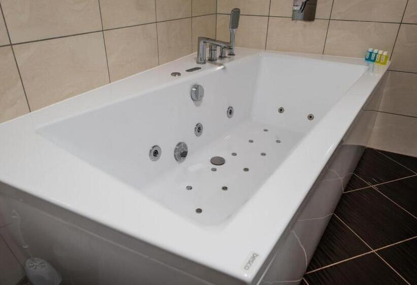 חדר דלוקס, Zajazd Góra św. Anny