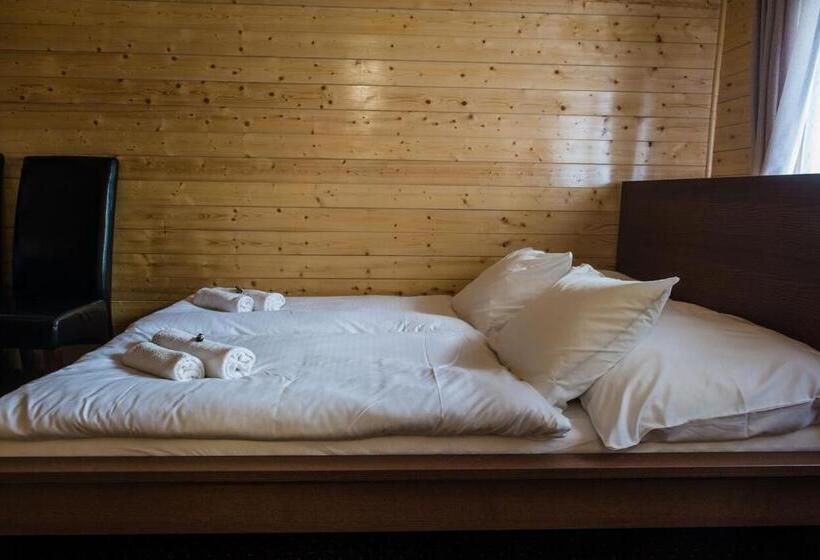 חדר דלוקס, Zajazd Góra św. Anny