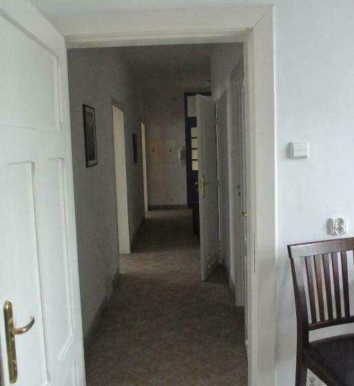 شقة غرفة واحدة, Zajazd Pod Zamkiem