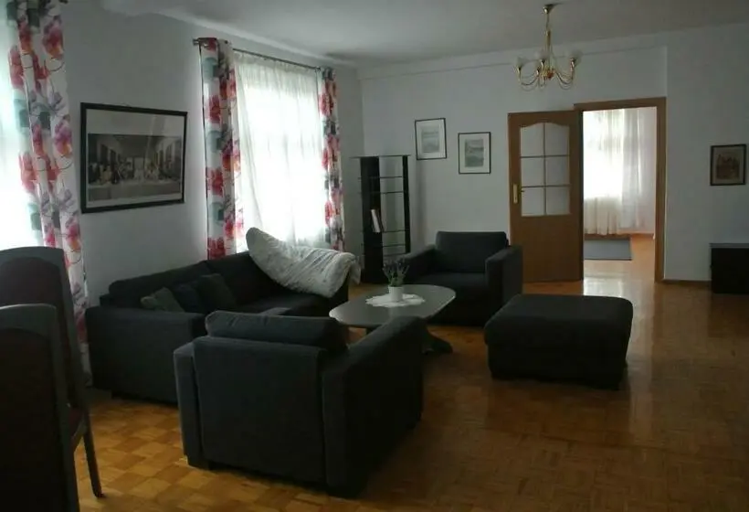 Huoneisto 1 Makuuhuone, Zajazd Pod Zamkiem