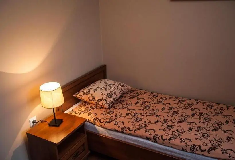 Perhesviitti, Apartamenty Dom Na Wzgórzu Gardenia