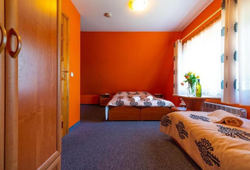 غرفة قياسية رباعية, Apartamenty I Pokoje W Willi Na Ubocy