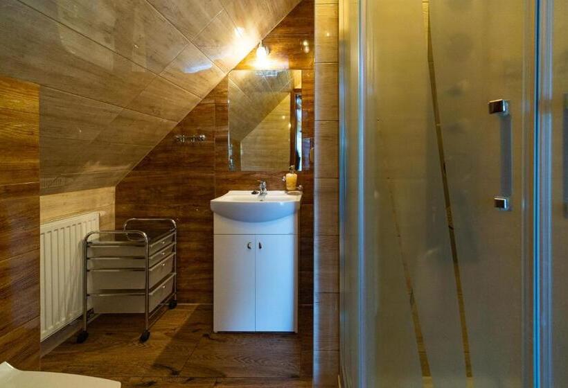 جناح كلاسيكي, Apartamenty I Pokoje W Willi Na Ubocy