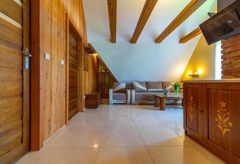 جناح كلاسيكي, Apartamenty I Pokoje W Willi Na Ubocy