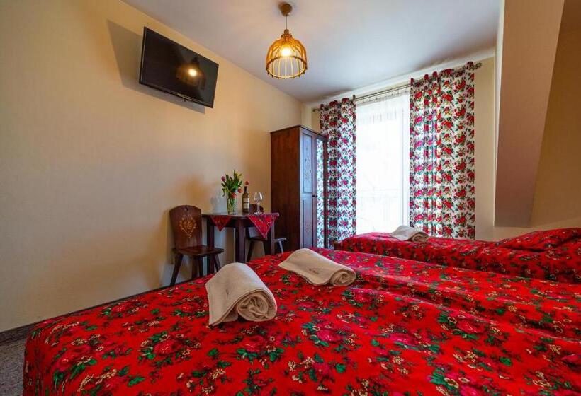 غرفة ديلوكس ثلاثية, Apartamenty I Pokoje W Willi Na Ubocy