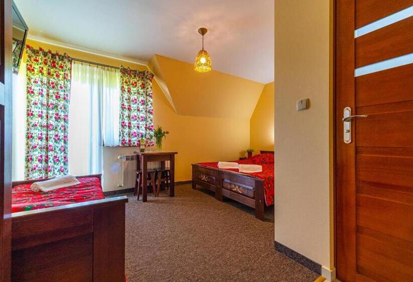 غرفة ديلوكس ثلاثية, Apartamenty I Pokoje W Willi Na Ubocy