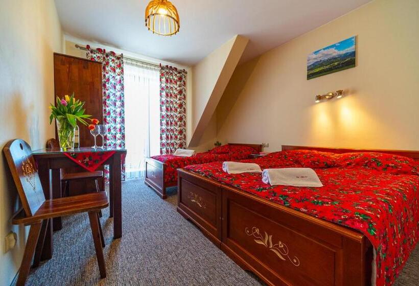 غرفة ديلوكس ثلاثية, Apartamenty I Pokoje W Willi Na Ubocy