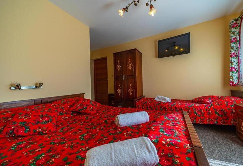 غرفة ديلوكس ثلاثية, Apartamenty I Pokoje W Willi Na Ubocy