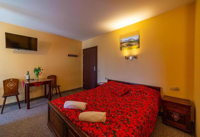 غرفة ديلوكس رباعية, Apartamenty I Pokoje W Willi Na Ubocy