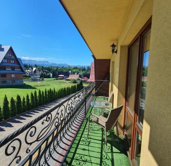 سوییت با چشمانداز کوه, Pokoje Skalnica