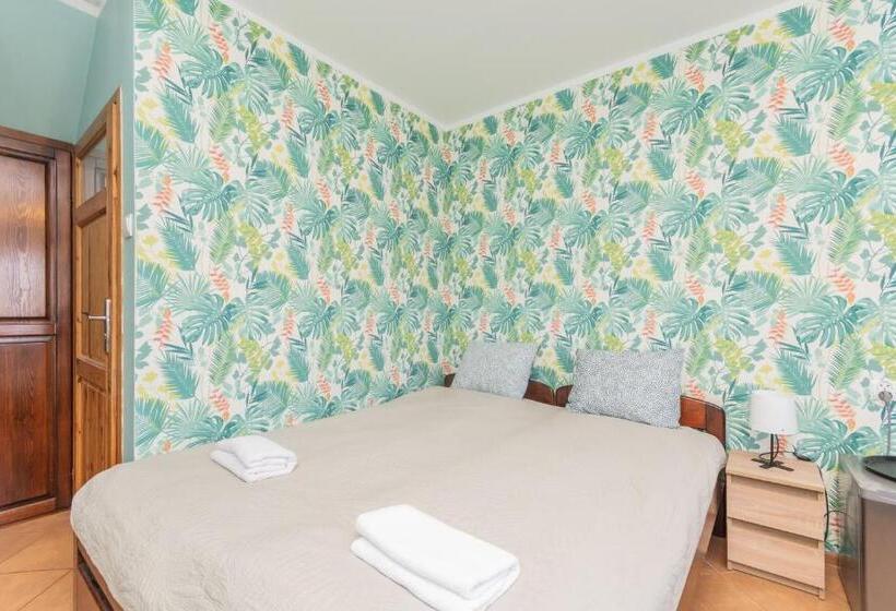 Номер Стандарт, Dom Goscinny Luna