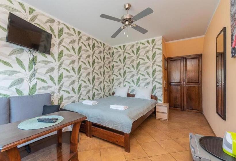 Номер Стандарт, Dom Goscinny Luna