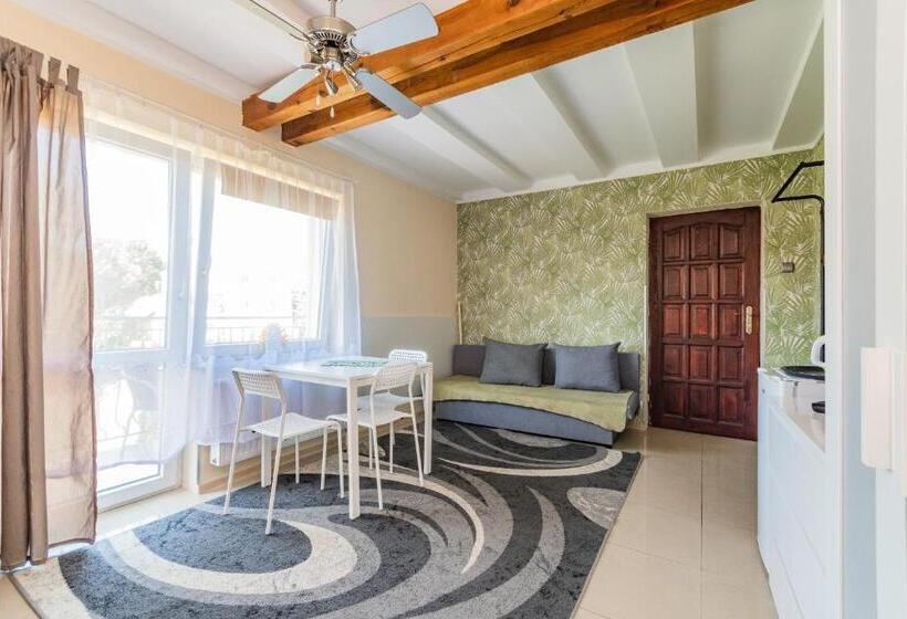 Четырехместный Номер Стандарт с Балконом, Dom Goscinny Luna