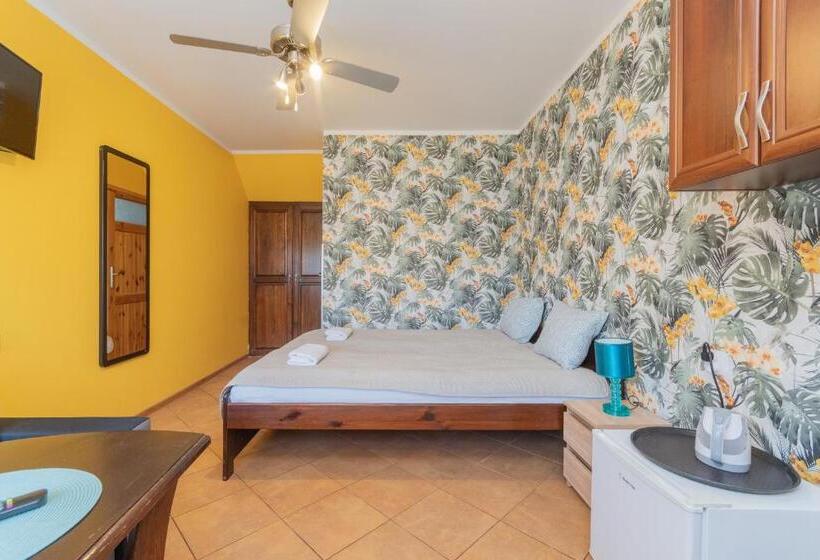 Номер Стандарт, Dom Goscinny Luna