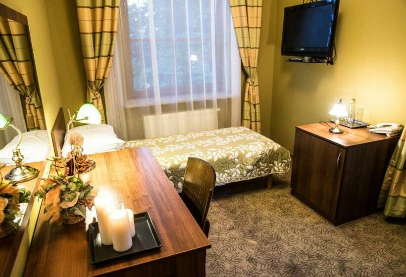 חדר סטנדרט יחיד, Dworek Korytków