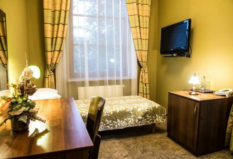 חדר סטנדרט יחיד, Dworek Korytków