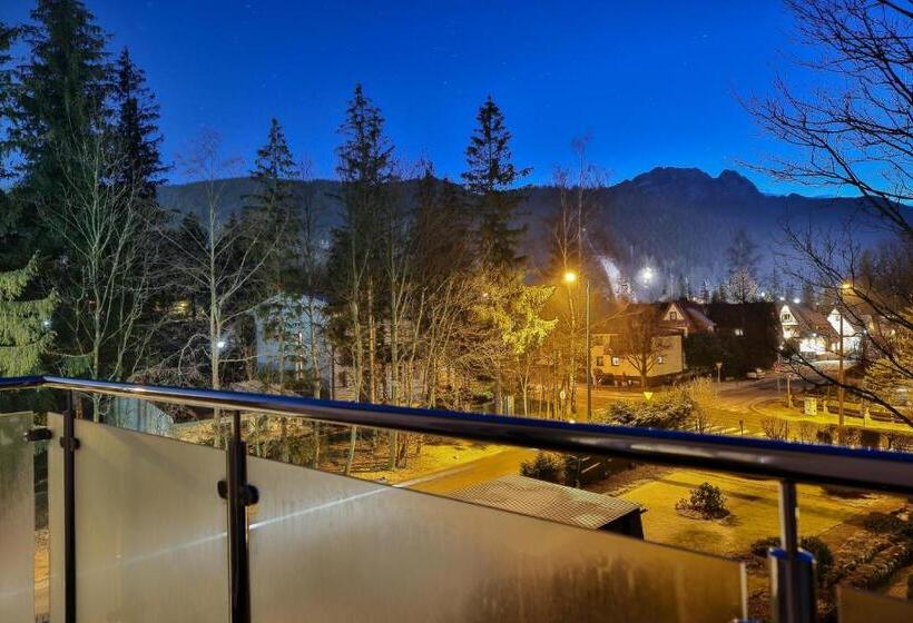 اتاق استاندارد با چشمانداز کوهستان, Narciarski Dworek