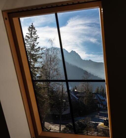 اتاق استاندارد با چشمانداز کوهستان, Narciarski Dworek