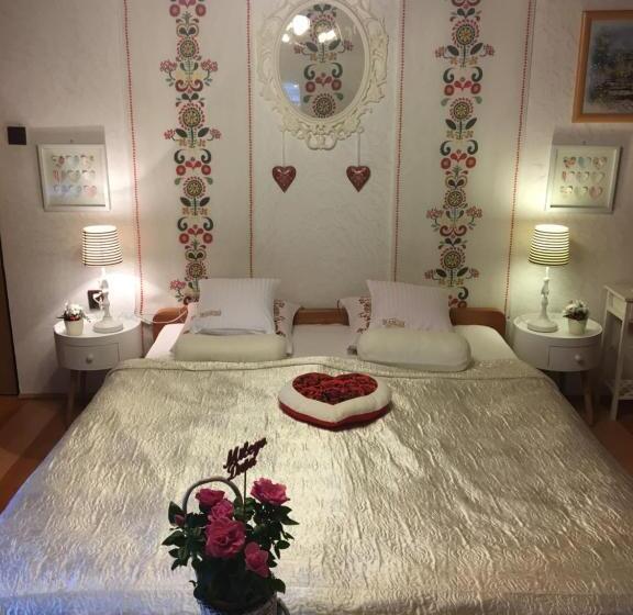 غرفة عائلية مطلّة علي الجبل, Ranczo Frodyma