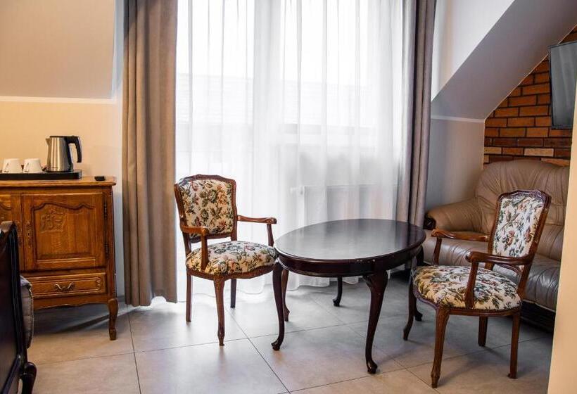 Номер Стандарт, Urychertow