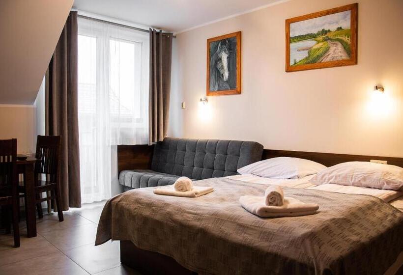 Номер Стандарт Трехместный, Urychertow